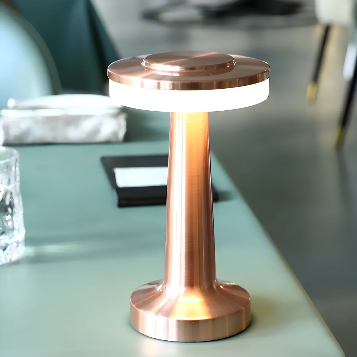 Cordless dimmable retro table lamp - view 22