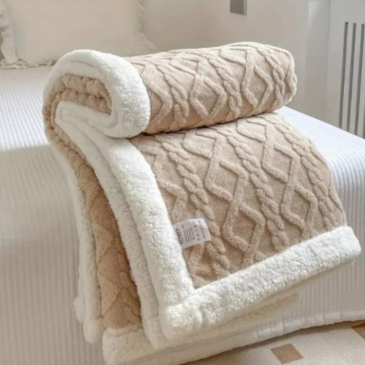 Sherpa Weighted Blanket - view 11