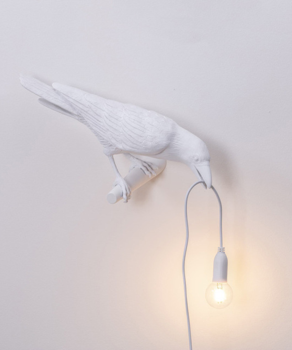Resin crow sculpture table lamp - view 8